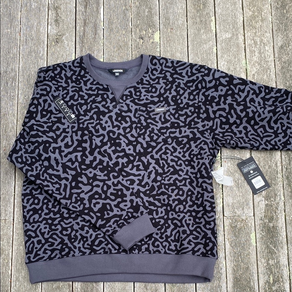 Legends Men's Black Patterned Sweater